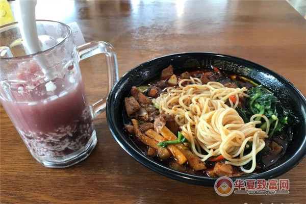 粲记重庆火锅米线加盟